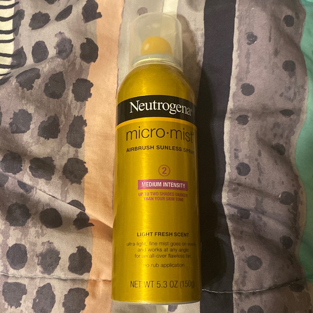 Self tanner spray